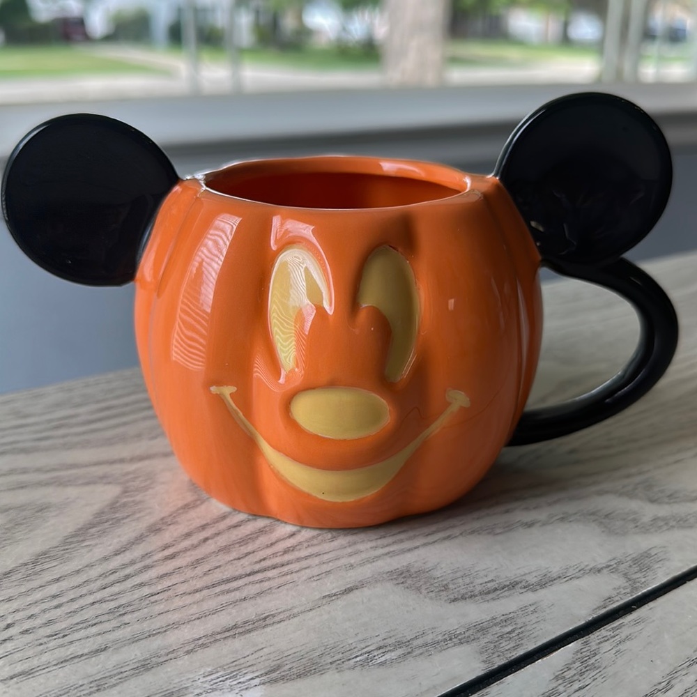 Disney Mickey Mouse Pumpkin Mug!